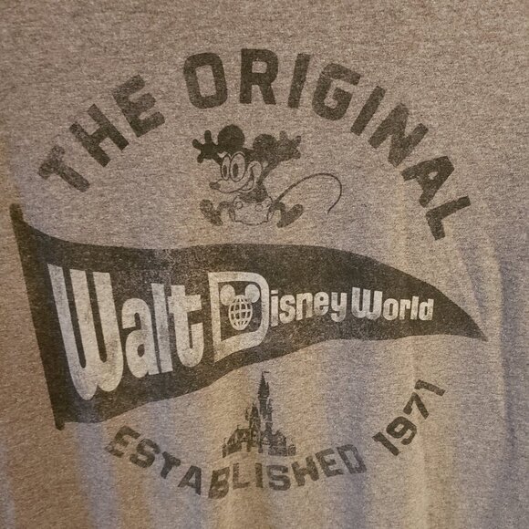 Walt Disney World T-shirt - Picture 1 of 4